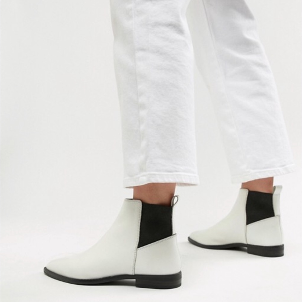 BRAND NEW ASOS leather Chelsea boots
